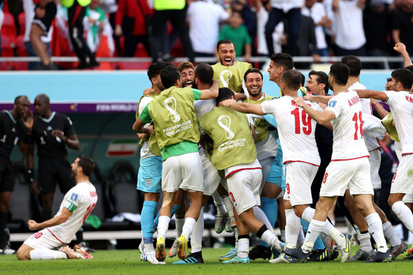  Iran besiegt Wales mit 2: 0