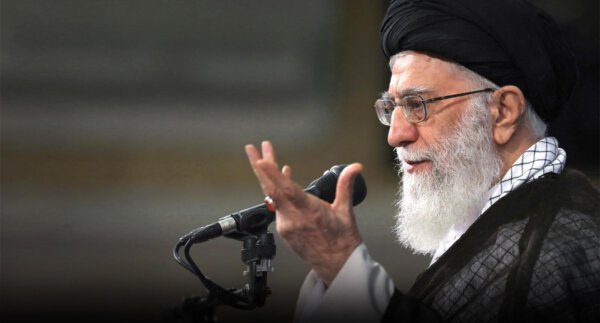 Imam Chamenei an die Jugend in Frankreich: Sind Redefreiheit und Beleidigung gleich?