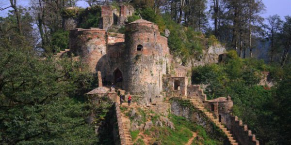 Die Rudkhān-Festung – Eine mittelalterliche Festung in Gilan