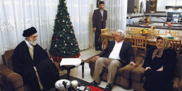 Imam Chameneis Besuche christlicher Märtyrerfamilien