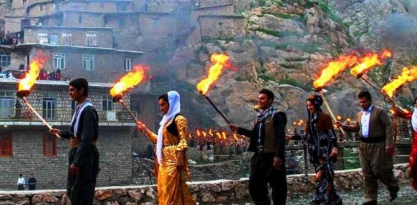 Charshanbe Suri – Eine traditionelle Zeremonie im Iran am Vorabend des Frühlings