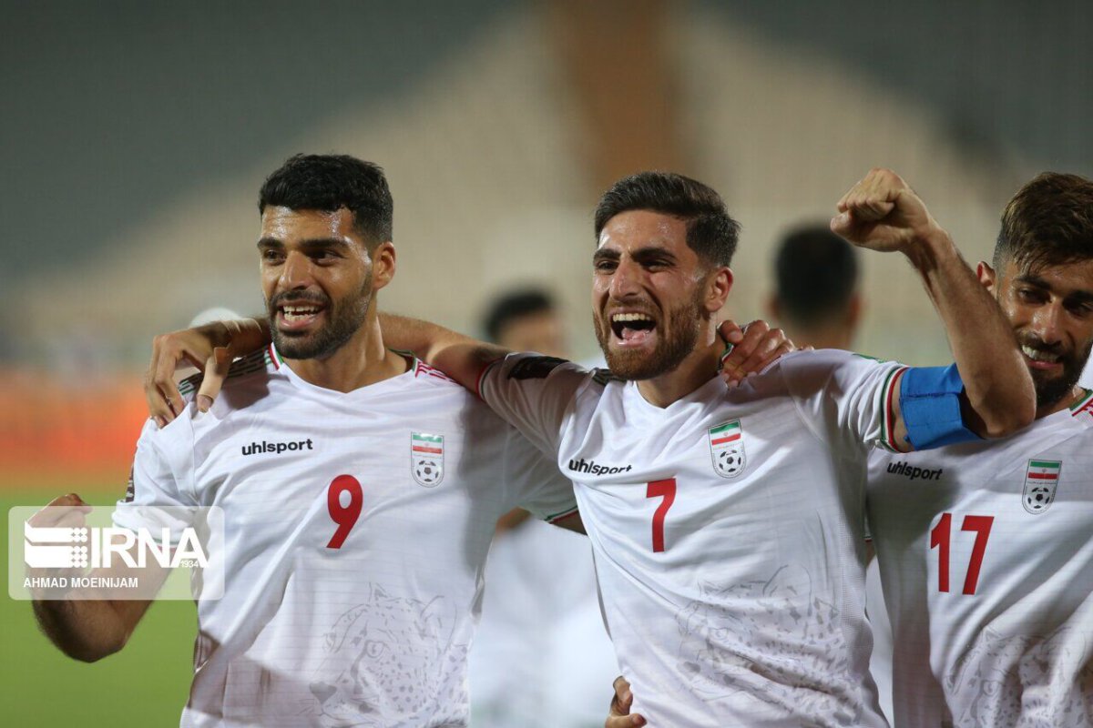 Fußball: Irans Nationalmannschaft auf dem ersten Platz in Asien