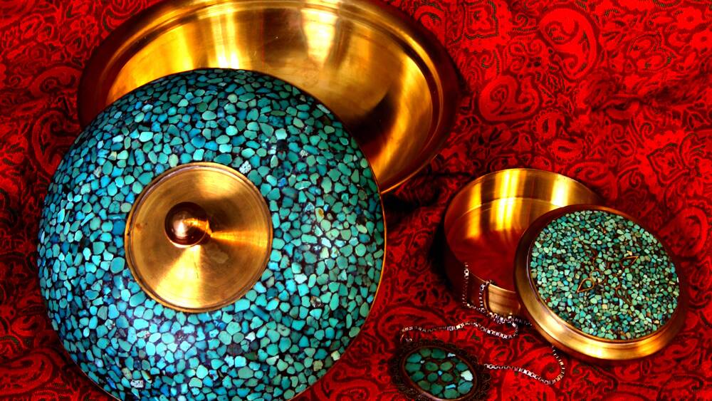 Firuzehkubi oder Türkiseinlage aus Isfahan