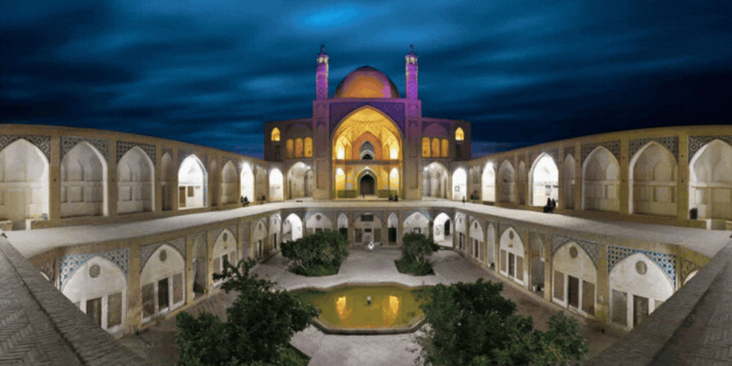 Agha-Bozorg-Moschee im neuen Glanz