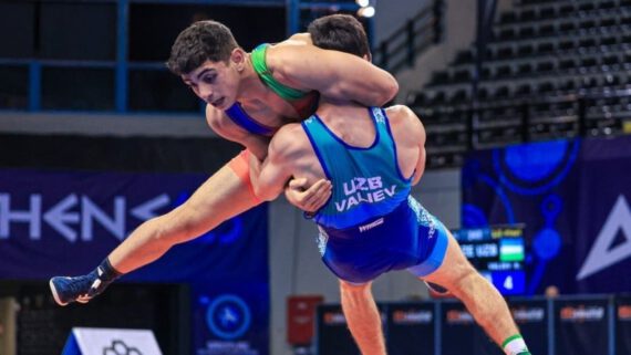 Iranisches Ringerteam wird U17-Weltmeister
